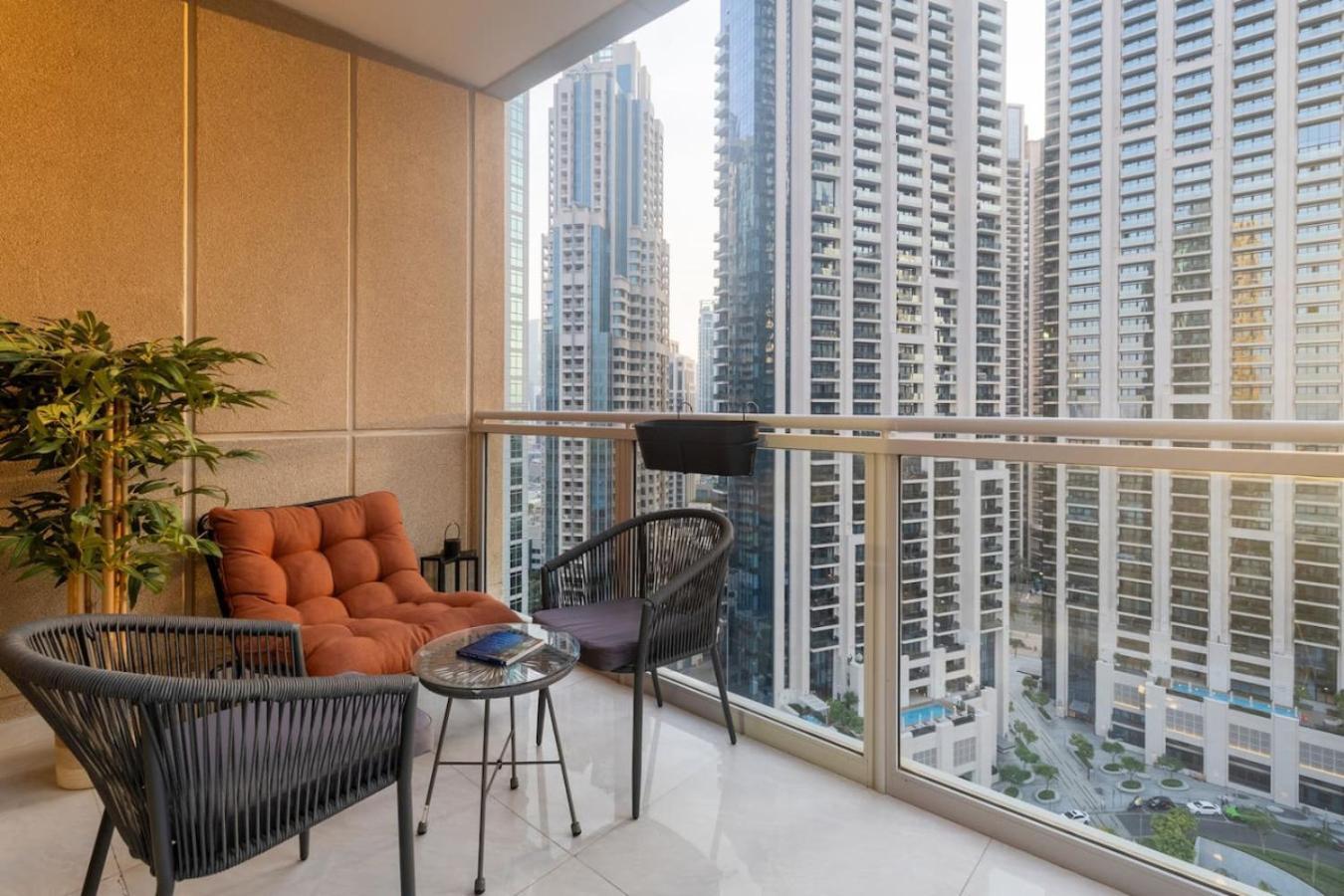 Apartment 2-bedroom With Full Burj Khalifa & Opera House Views Just 9 Min Walk To Mall!